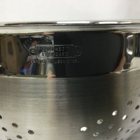 STAINLESS STEEL 18/10 - HEAVY DUTY - 5 Qt. 10" COLANDER WITH HANDLES & BASE - Picture 2 of 5